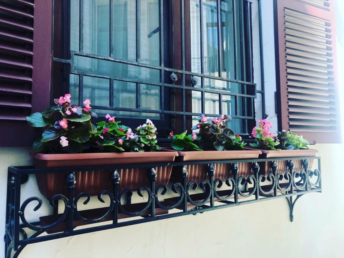 Apart Hotel Quartet Одеса Екстер'єр фото